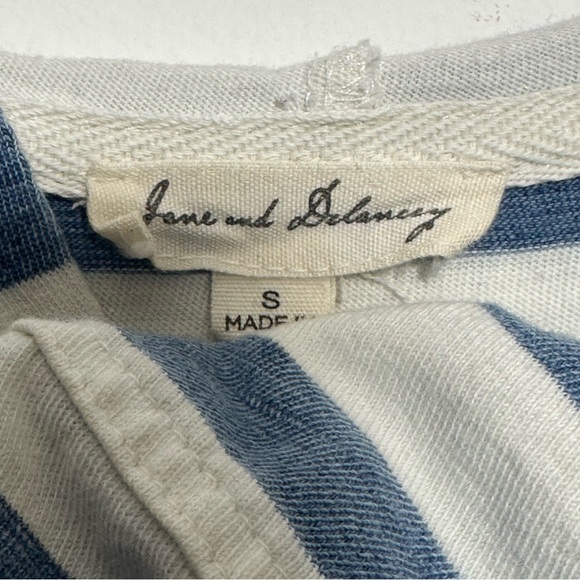 Jane and Delancey Blue White Striped Sweatshirt Hoodie‎ see photos small flaw - Picture 7 of 14
